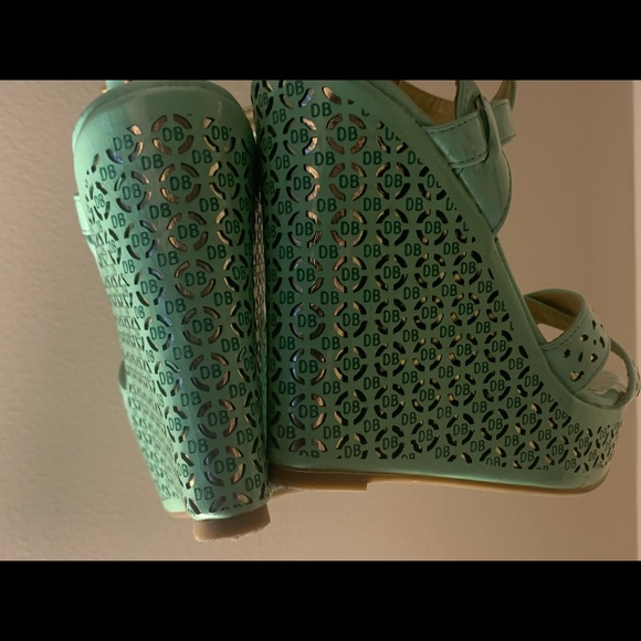 DBDK Mint Green Wedges - Picture 14 of 16
